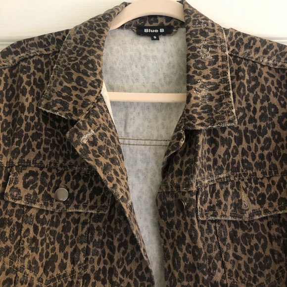 Leopard Distressed Jean Jacket - Picture 5 of 5